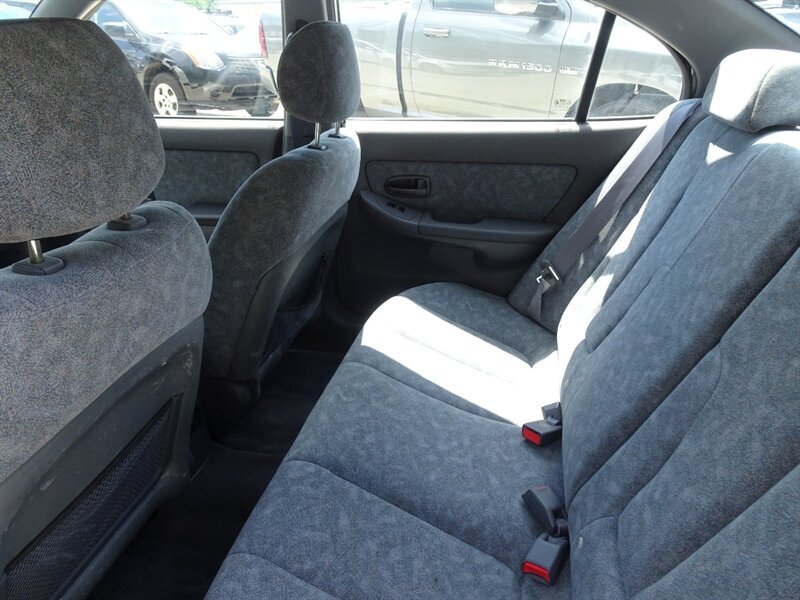 2001 Hyundai Elantra GLS - Photo 15 - Cincinnati, OH 45255