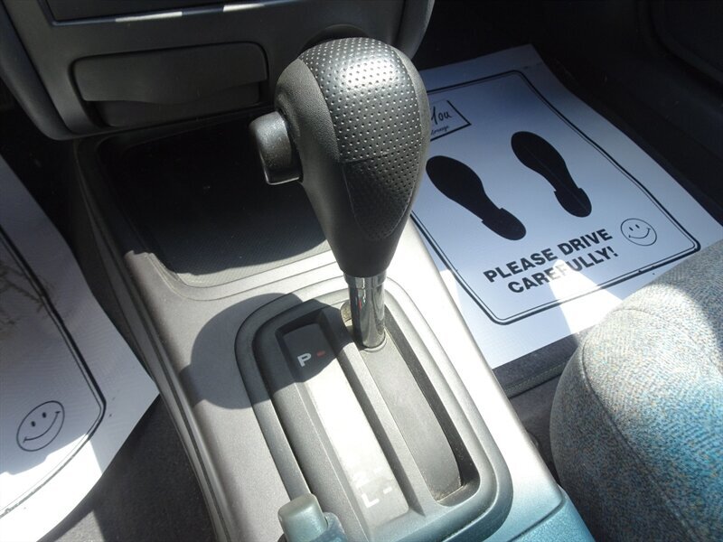 2001 Hyundai Elantra GLS - Photo 29 - Cincinnati, OH 45255