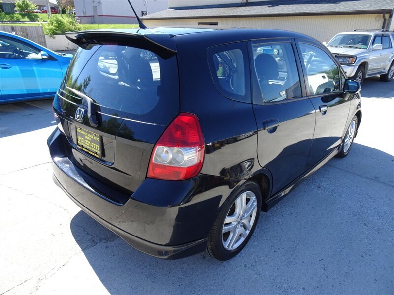 2007 Honda Fit Sport I4 FWD - Photo 6 - Cincinnati, OH 45255