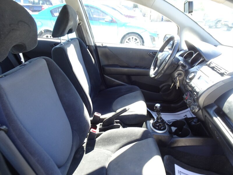 2007 Honda Fit Sport I4 FWD - Photo 10 - Cincinnati, OH 45255