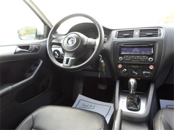 2013 Volkswagen Jetta SE   - Photo 7 - Cincinnati, OH 45255