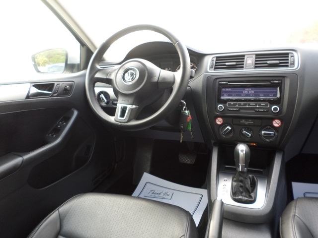2013 Volkswagen Jetta SE   - Photo 7 - Cincinnati, OH 45255