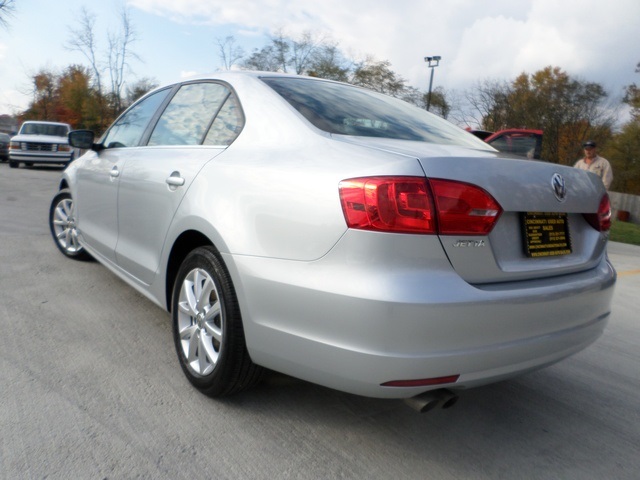 2013 Volkswagen Jetta SE   - Photo 12 - Cincinnati, OH 45255