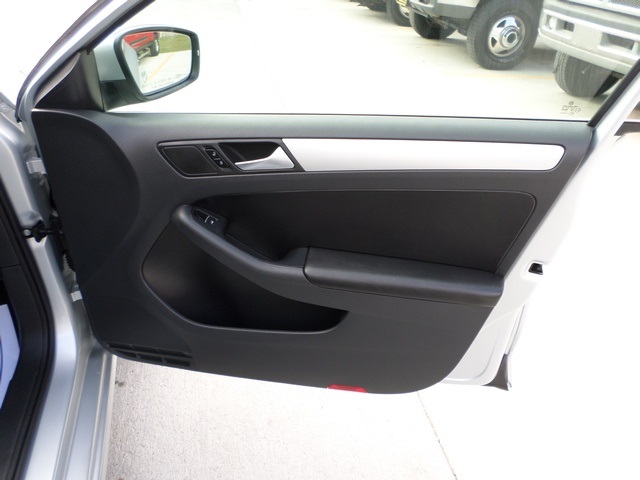 2013 Volkswagen Jetta SE   - Photo 22 - Cincinnati, OH 45255