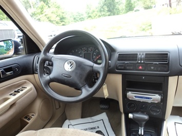 2000 Volkswagen Jetta GLS   - Photo 7 - Cincinnati, OH 45255