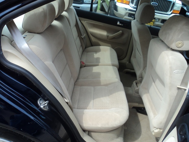 2000 Volkswagen Jetta GLS   - Photo 9 - Cincinnati, OH 45255