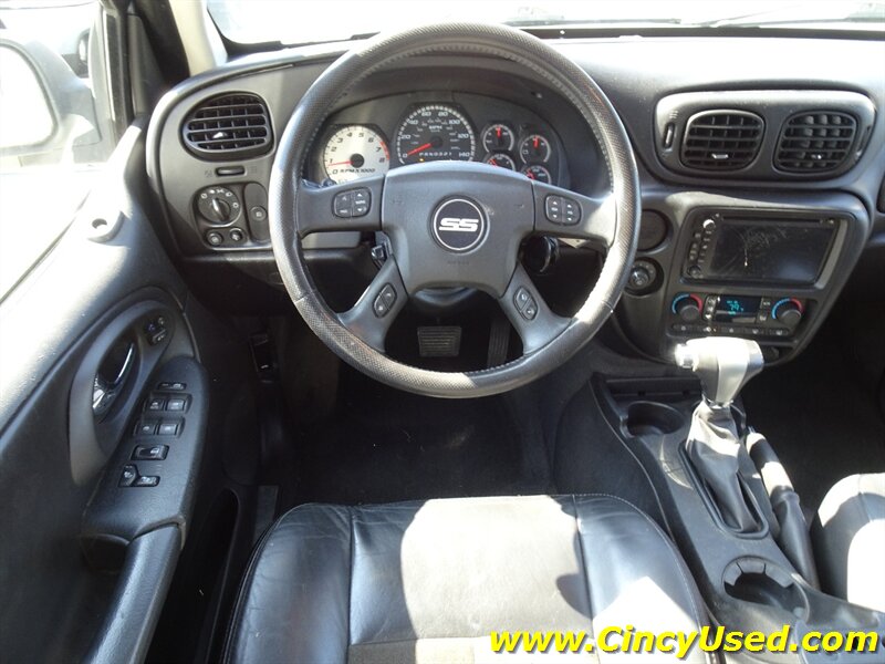 2008 Chevrolet Trailblazer SS - Photo 9 - Cincinnati, OH 45255