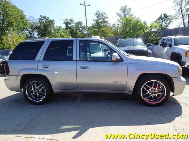 2008 Chevrolet Trailblazer SS - Photo 5 - Cincinnati, OH 45255