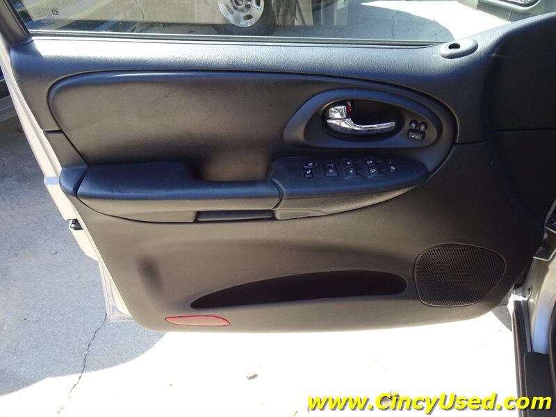 2008 Chevrolet Trailblazer SS - Photo 31 - Cincinnati, OH 45255