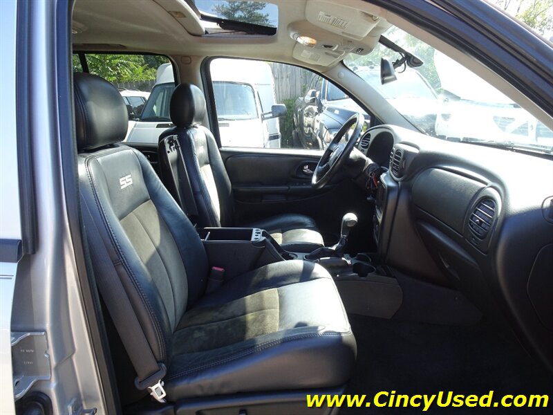 2008 Chevrolet Trailblazer SS - Photo 15 - Cincinnati, OH 45255