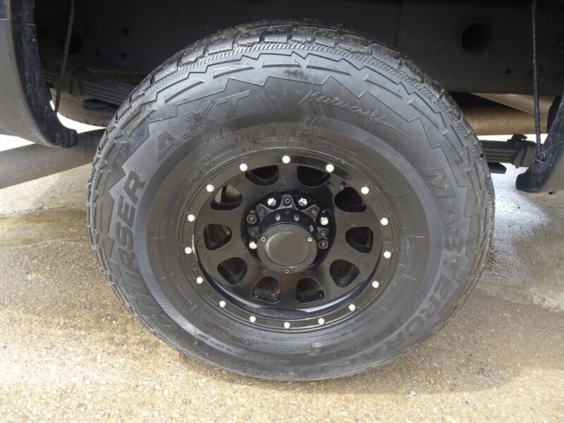 2003 Chevrolet Silverado 2500 HD LT 6.6L Duramax V8 4X4   - Photo 17 - Cincinnati, OH 45255