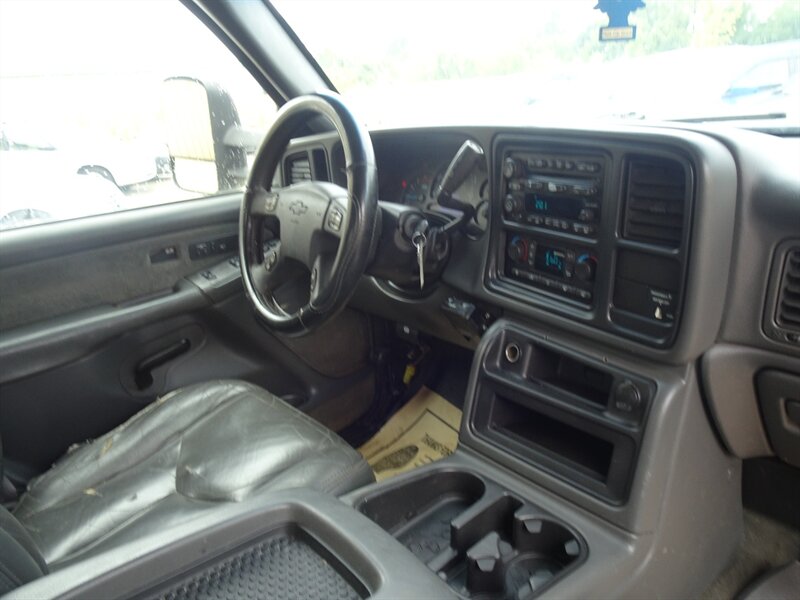 2003 Chevrolet Silverado 2500 HD LT 6.6L Duramax V8 4X4   - Photo 10 - Cincinnati, OH 45255