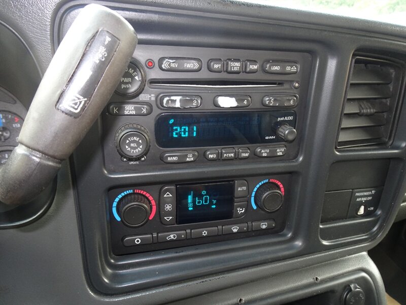 2003 Chevrolet Silverado 2500 HD LT 6.6L Duramax V8 4X4   - Photo 12 - Cincinnati, OH 45255