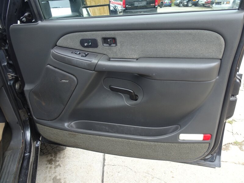 2003 Chevrolet Silverado 2500 HD LT 6.6L Duramax V8 4X4   - Photo 21 - Cincinnati, OH 45255