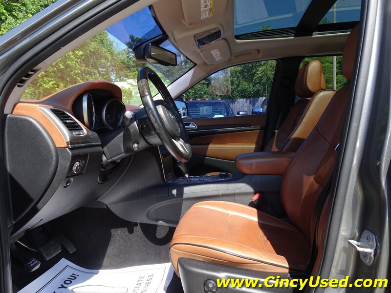2012 Jeep Grand Cherokee Overland Summit - Photo 11 - Cincinnati, OH 45255