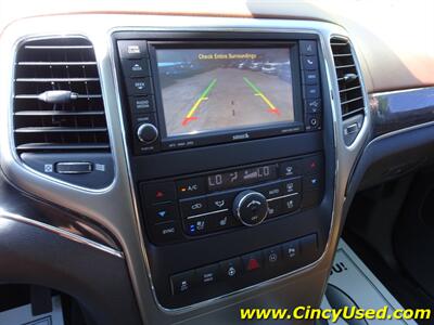 2012 Jeep Grand Cherokee Overland Summit - Photo 20 - Cincinnati, OH 45255