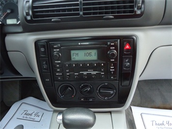 2002 Volkswagen Passat GLS   - Photo 18 - Cincinnati, OH 45255