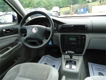 2002 Volkswagen Passat GLS   - Photo 7 - Cincinnati, OH 45255