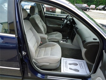 2002 Volkswagen Passat GLS   - Photo 8 - Cincinnati, OH 45255