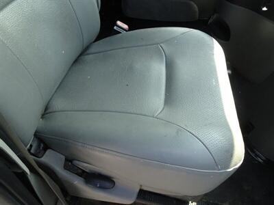 2006 Ford E-Series Cargo E-150   - Photo 46 - Cincinnati, OH 45255
