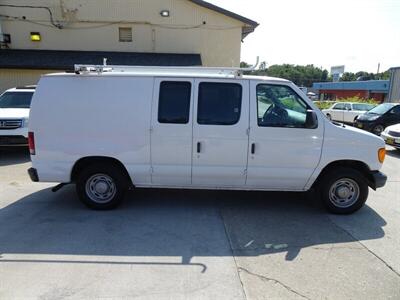 2006 Ford E-Series Cargo E-150   - Photo 12 - Cincinnati, OH 45255