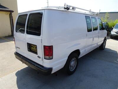 2006 Ford E-Series Cargo E-150   - Photo 24 - Cincinnati, OH 45255