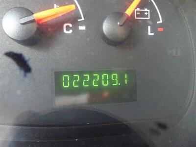 2006 Ford E-Series Cargo E-150   - Photo 81 - Cincinnati, OH 45255