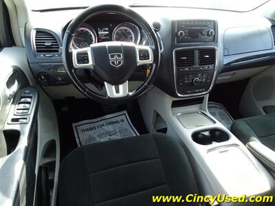 2012 Dodge Grand Caravan Crew   - Photo 10 - Cincinnati, OH 45255