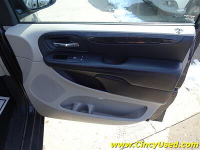 2012 Dodge Grand Caravan Crew   - Photo 27 - Cincinnati, OH 45255