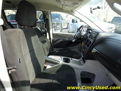 2012 Dodge Grand Caravan Crew   - Photo 16 - Cincinnati, OH 45255