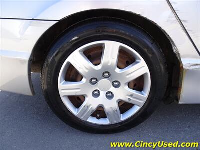 2011 Honda Civic LX   - Photo 30 - Cincinnati, OH 45255