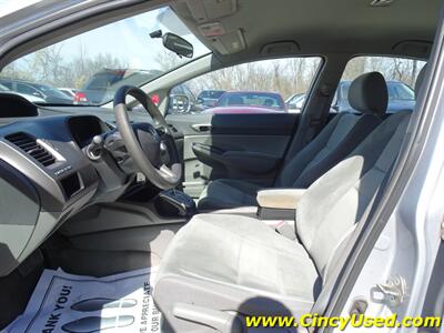 2011 Honda Civic LX   - Photo 12 - Cincinnati, OH 45255