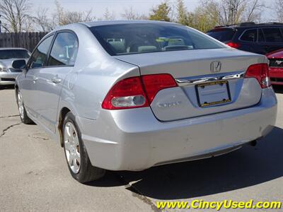2011 Honda Civic LX   - Photo 9 - Cincinnati, OH 45255