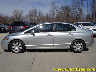 2011 Honda Civic LX   - Photo 6 - Cincinnati, OH 45255