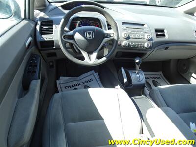 2011 Honda Civic LX   - Photo 13 - Cincinnati, OH 45255