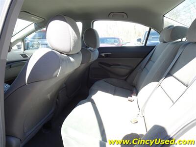 2011 Honda Civic LX   - Photo 14 - Cincinnati, OH 45255