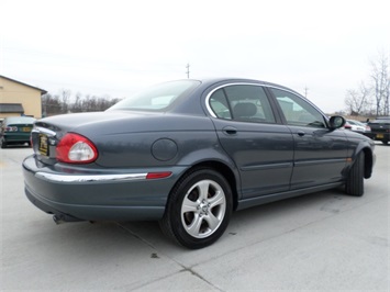 2002 Jaguar X-Type 3.0   - Photo 13 - Cincinnati, OH 45255