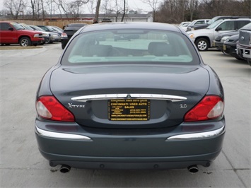 2002 Jaguar X-Type 3.0   - Photo 5 - Cincinnati, OH 45255