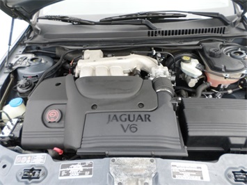 2002 Jaguar X-Type 3.0   - Photo 31 - Cincinnati, OH 45255