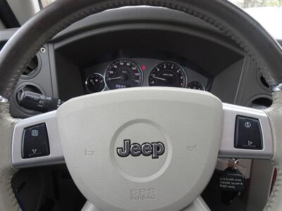 2008 Jeep Commander Limited  4.7L V8 4X4 - Photo 17 - Cincinnati, OH 45255