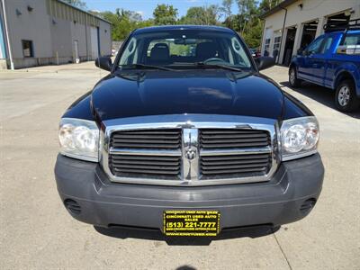 2005 Dodge Dakota ST   - Photo 2 - Cincinnati, OH 45255