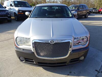 2006 Chrysler 300 SRT-8  6.1L HEMI V8 RWD - Photo 2 - Cincinnati, OH 45255