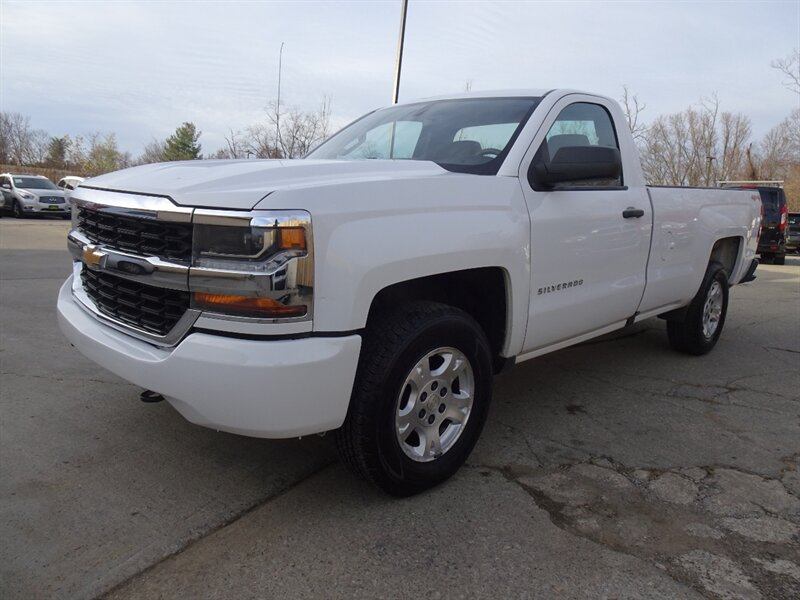 2016 Chevrolet Silverado 1500 Longbed Work Truck  5.3L V8 4X4 - Photo 3 - Cincinnati, OH 45255