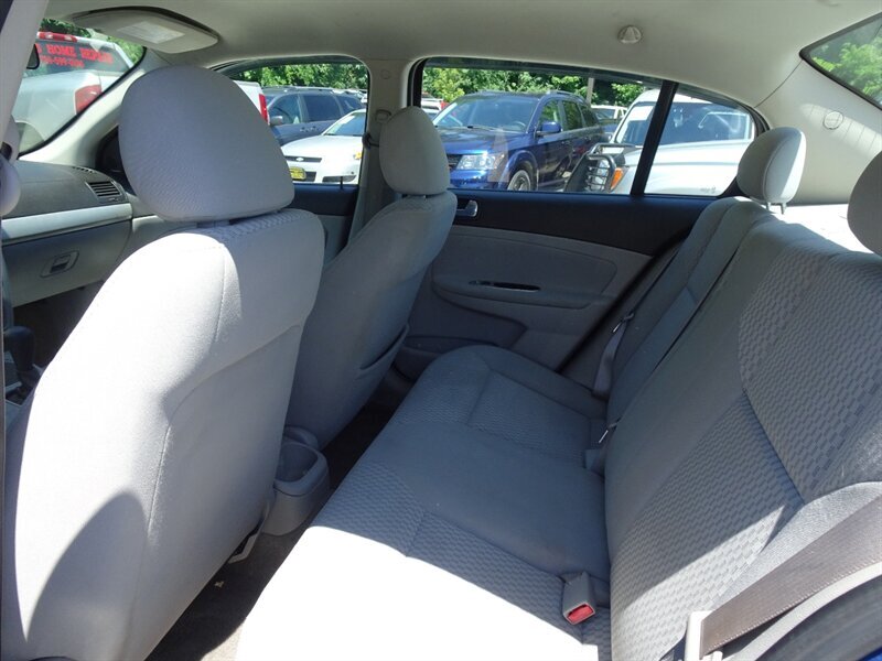 2005 Chevrolet Cobalt LS 2.2L I4 FWD - Photo 17 - Cincinnati, OH 45255