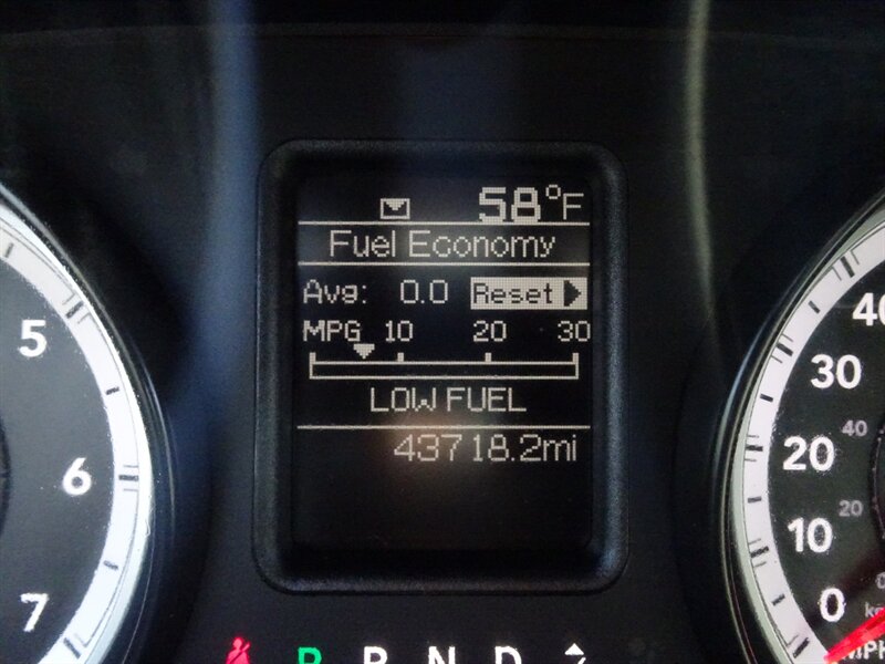 2015 RAM Ram Pickup 2500 Tradesman  HEMI V8 4X4 - Photo 20 - Cincinnati, OH 45255