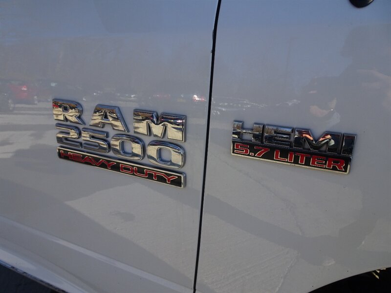 2015 RAM Ram Pickup 2500 Tradesman  HEMI V8 4X4 - Photo 15 - Cincinnati, OH 45255