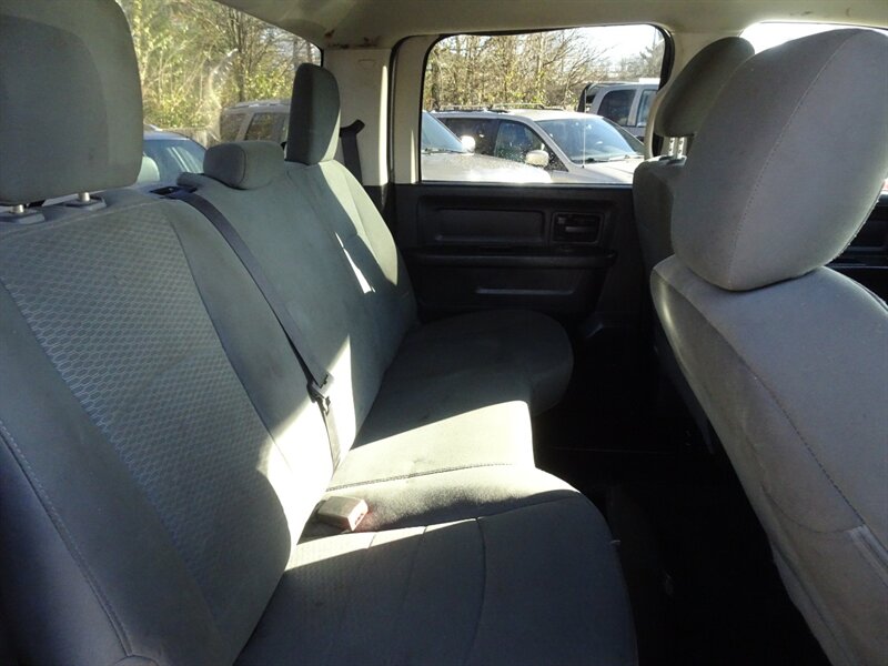 2015 RAM Ram Pickup 2500 Tradesman  HEMI V8 4X4 - Photo 12 - Cincinnati, OH 45255