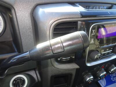 2015 RAM Ram Pickup 2500 Tradesman  HEMI V8 4X4 - Photo 17 - Cincinnati, OH 45255