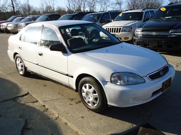 2000 Honda Civic   - Photo 1 - Cincinnati, OH 45255