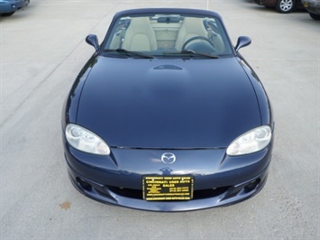 2003 Mazda MX-5 Miata LS   - Photo 2 - Cincinnati, OH 45255